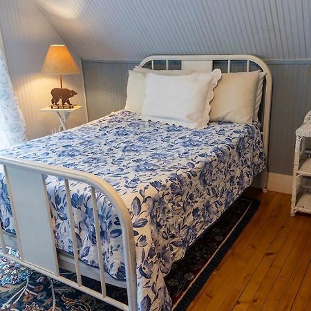 The Woods Inn Inlet Bagian luar foto